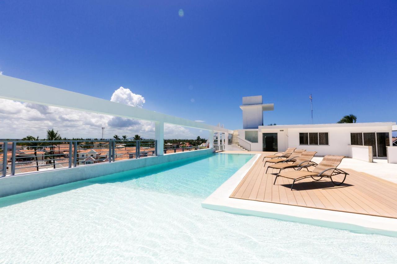 Ducassi Suites Rooftop Pool - Beach Club And Spa プンタ・カナ エクステリア 写真