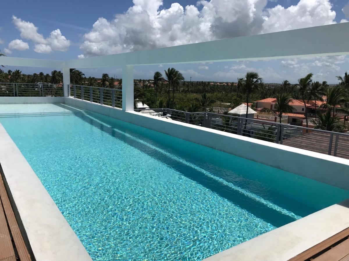 Ducassi Suites Rooftop Pool - Beach Club And Spa プンタ・カナ エクステリア 写真